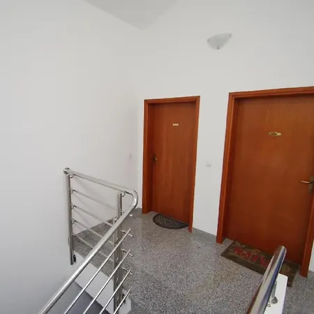 公寓 Fuer 2 Personen 2 Ca 40 M In Medulin, Istrien Und Umgebung *